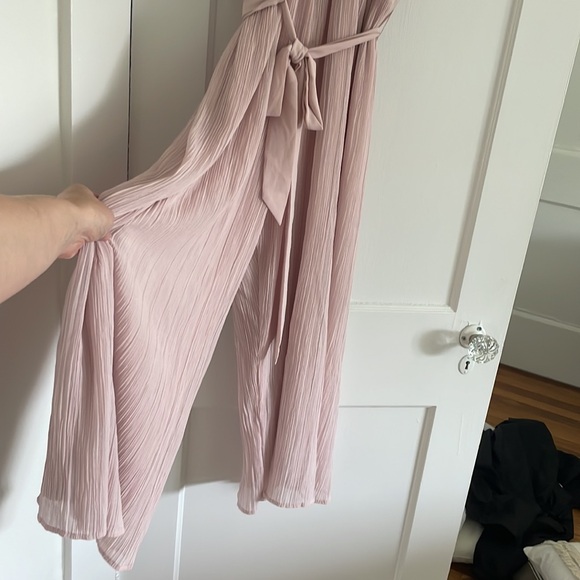 EXPRESS light pink jumpsuit, size Medium. (Leg portion runs like capri pants) - Picture 3 of 6